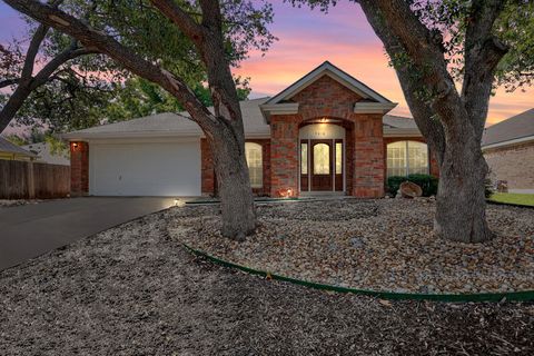 Photo of 9018 Marthas DR, Austin, TX 78717 (MLS # 1614302) Photo of 9018 Marthas DR, Austin, TX 78717 (MLS # 1614302)