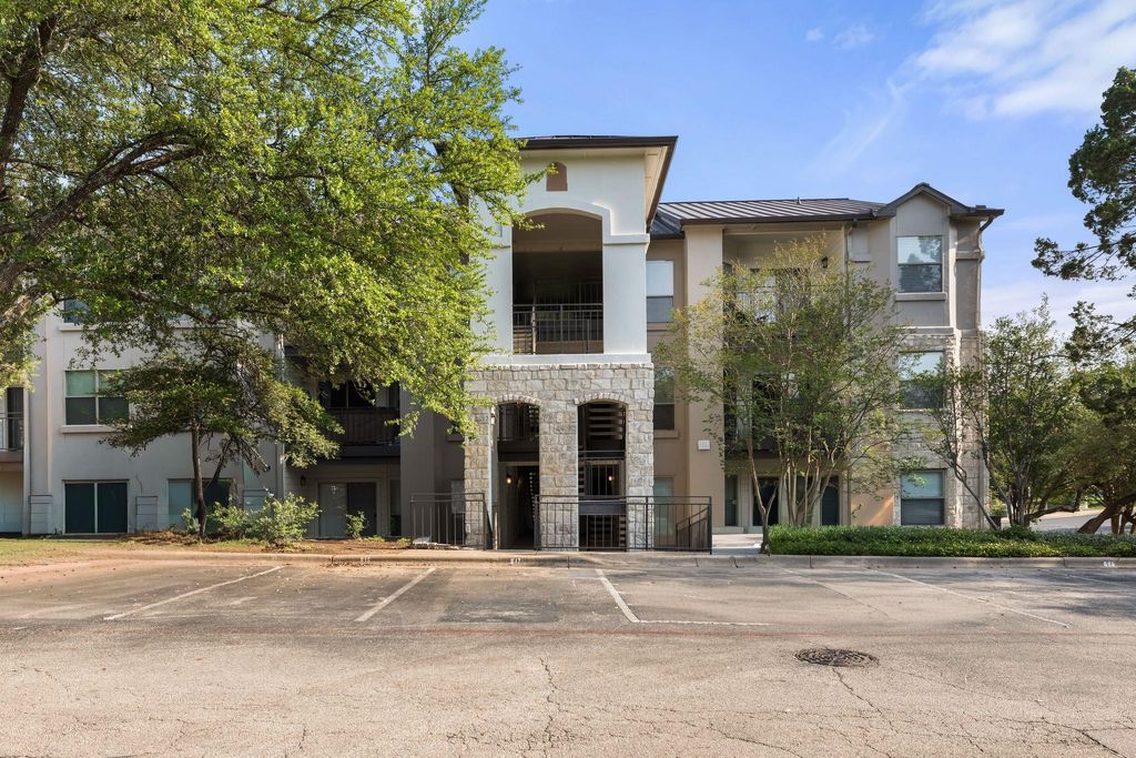 Photo of 6000 Shepherd Mountain CV #219, Austin, TX 78730 (MLS # 8906287)