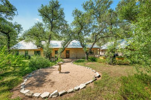 Photo of 220 Meadowview DR, Wimberley, TX 78676 (MLS # 5708388)