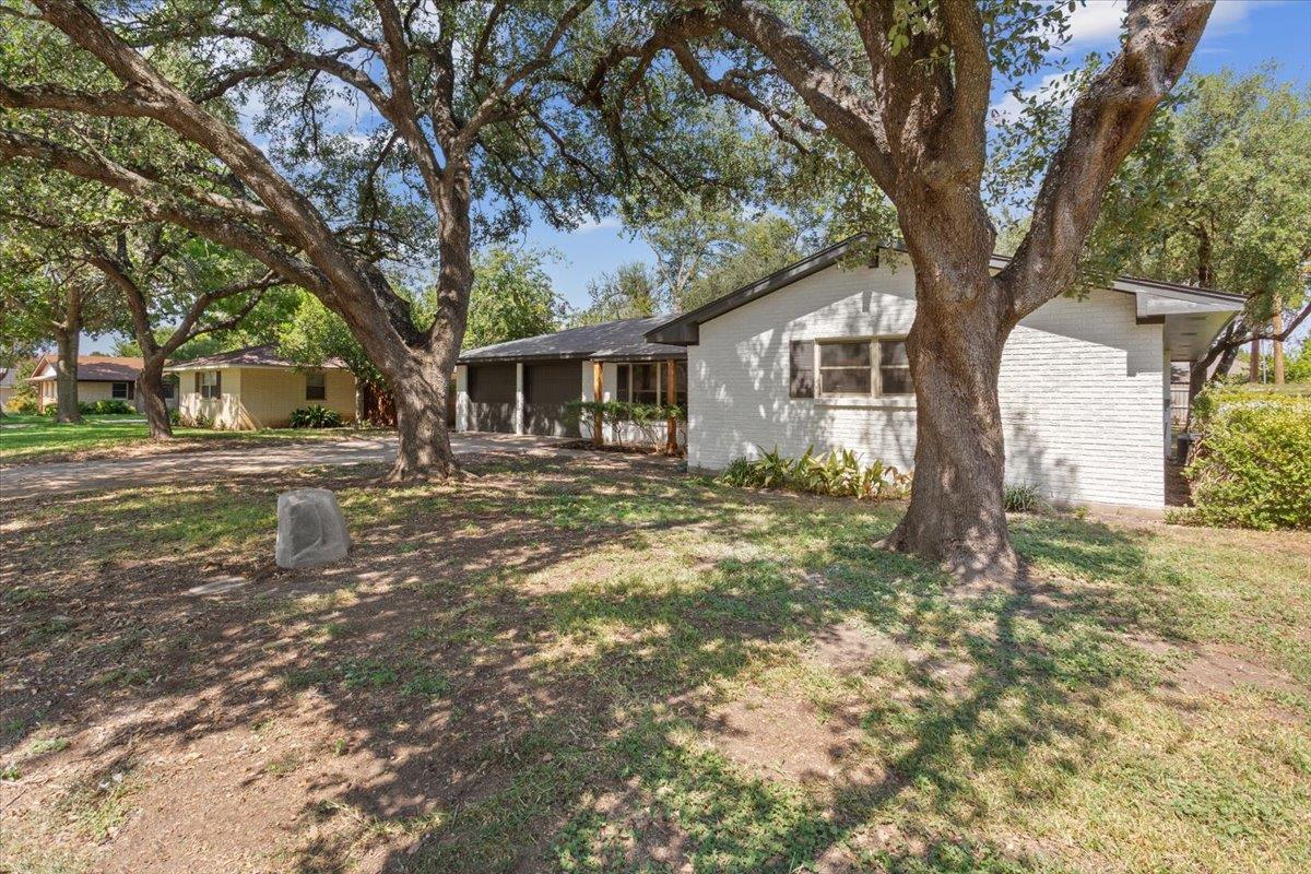 4412 Briar Cliff RD
