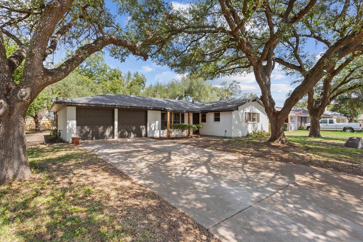 4412 Briar Cliff RD