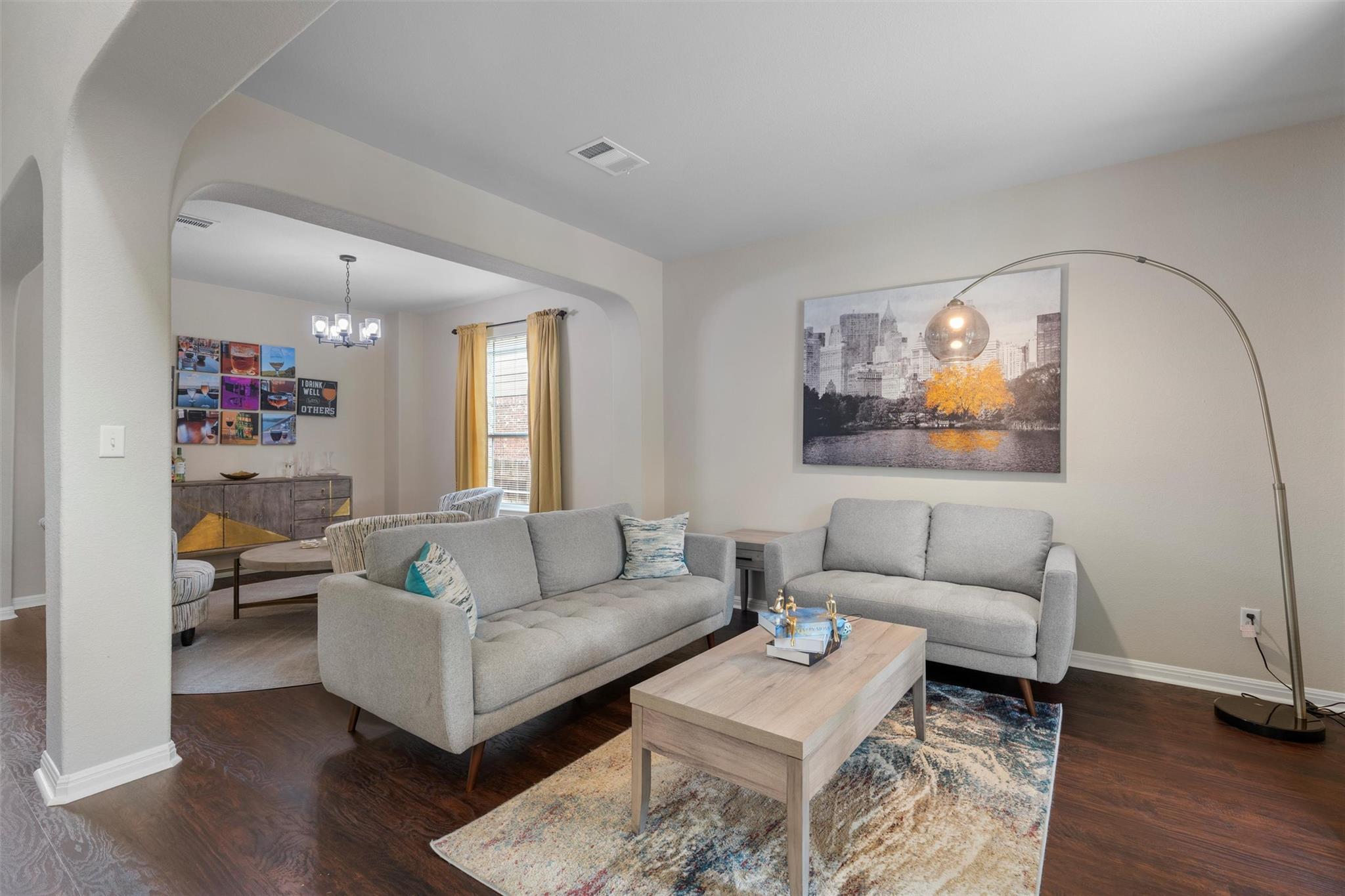 4399 Green Tree DR