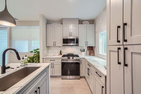 Tiny photo for 7507 Bethune Ave #B, Austin, TX 78752 (MLS # 7421560)