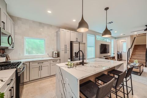 Tiny photo for 7507 Bethune Ave #B, Austin, TX 78752 (MLS # 7421560)