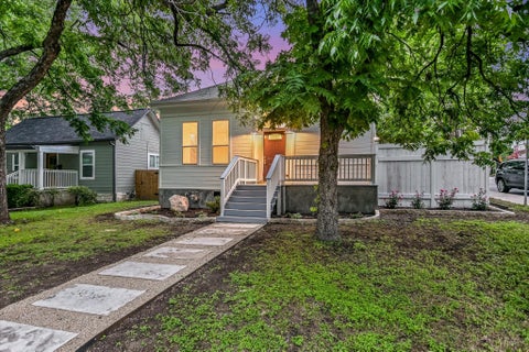 Photo of 1711 Eva ST, Austin, TX 78704 (MLS # 4746604)