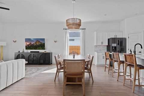 Tiny photo for 8208 Silhouette ST, Austin, TX 78744 (MLS # 9208185)