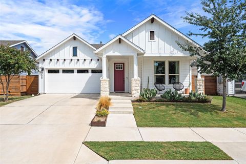 Photo of 8208 Silhouette ST, Austin, TX 78744 (MLS # 9208185)