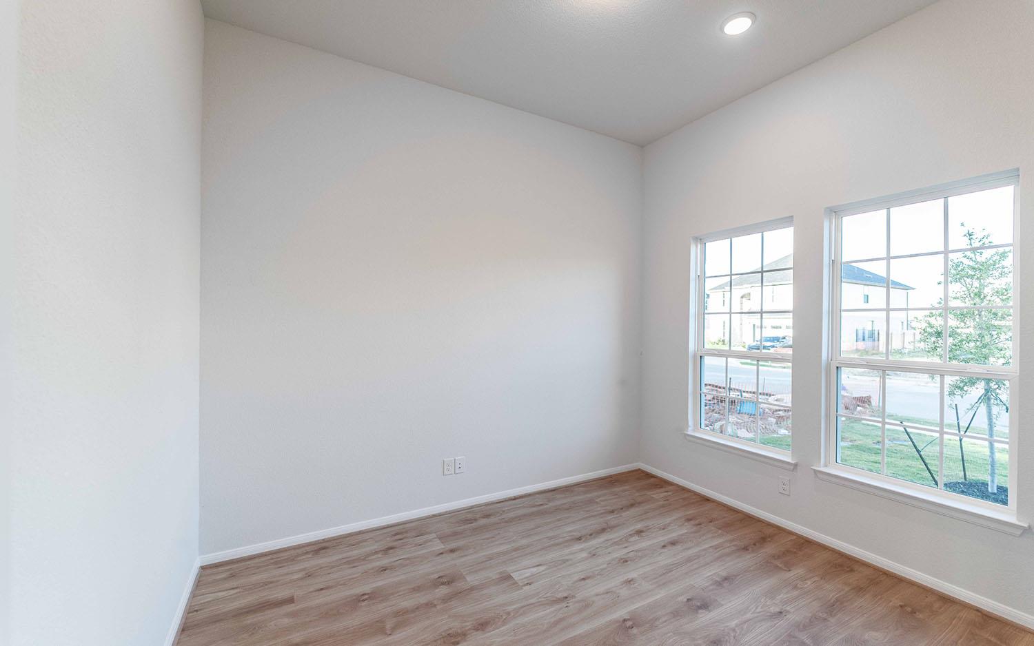 332 Hollister DR