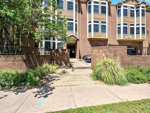 Photo of 2802 Nueces ST #211, Austin, TX 78705 (MLS # 5199386)