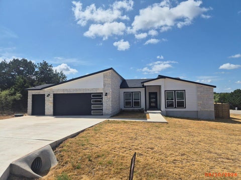 Photo of 21905 Redbird DR, Lago Vista, TX 78645 (MLS # 8786317)