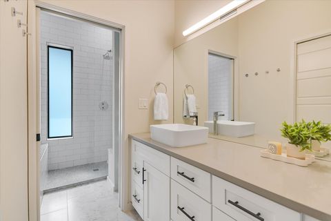 Tiny photo for 902 W Live Oak ST, Austin, TX 78704 (MLS # 4852152)