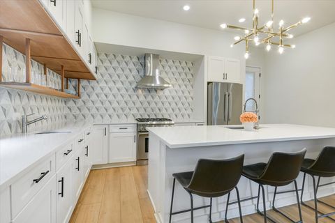 Tiny photo for 902 W Live Oak ST, Austin, TX 78704 (MLS # 4852152)