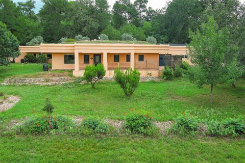 123 Konahuanui LN Bastrop TX 78602