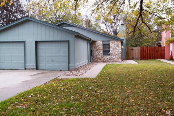 12609 TURTLE ROCK RD # A, AUSTIN, TX 78729 - Image 2d5204d5fb2b8d6e6f544b70aec211a2/1324144326