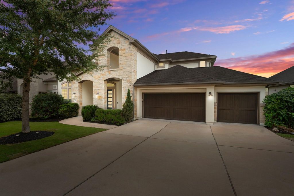 Photo of 442 Jacksdaw DR, Austin, TX 78737 (MLS # 9451244)