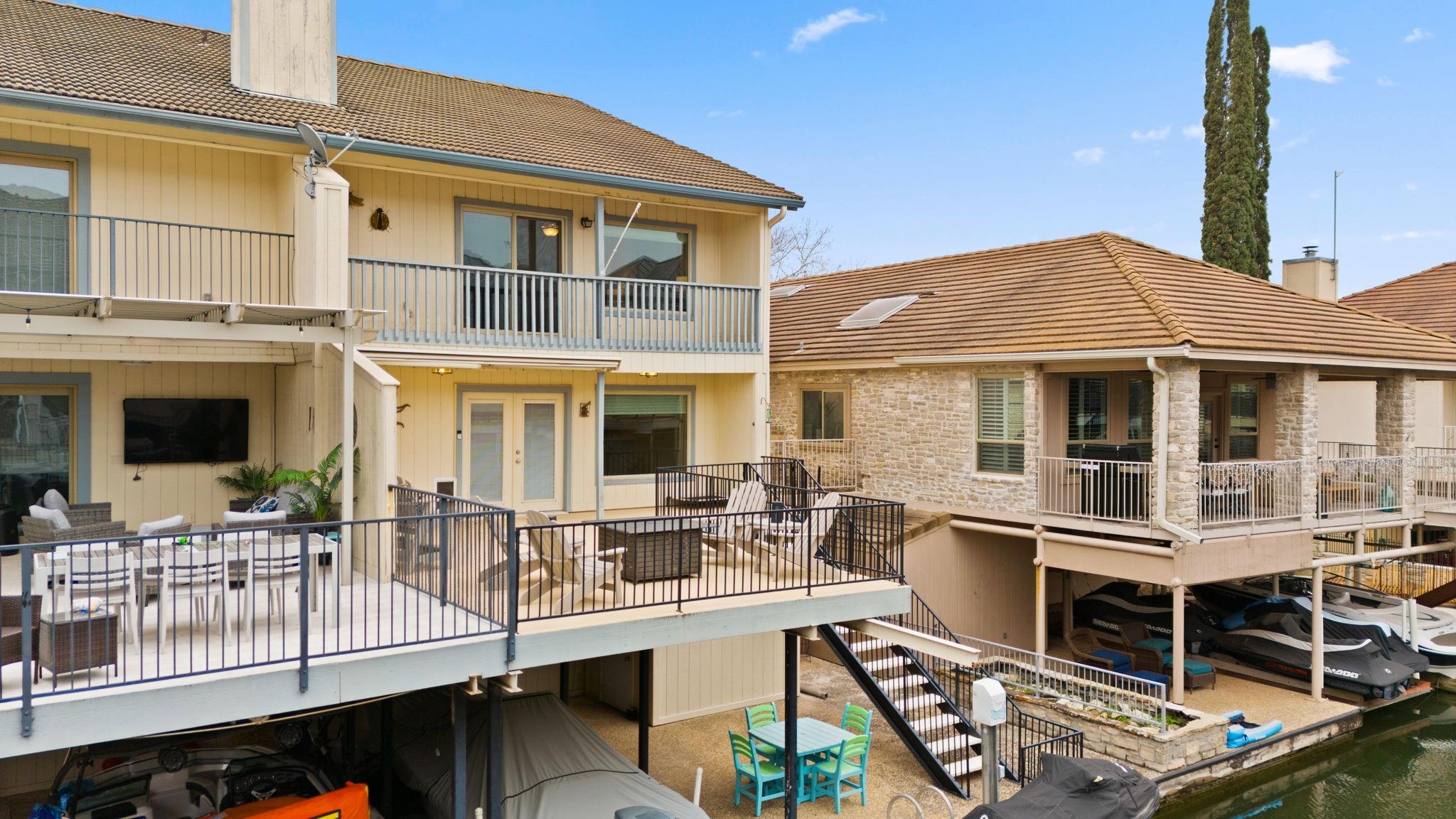 406 Horseshoe Bay North ST