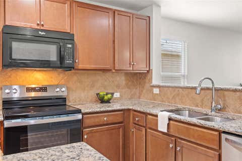 Tiny photo for 5713 Knoll Pines PASS, Austin, TX 78724 (MLS # 1340011)