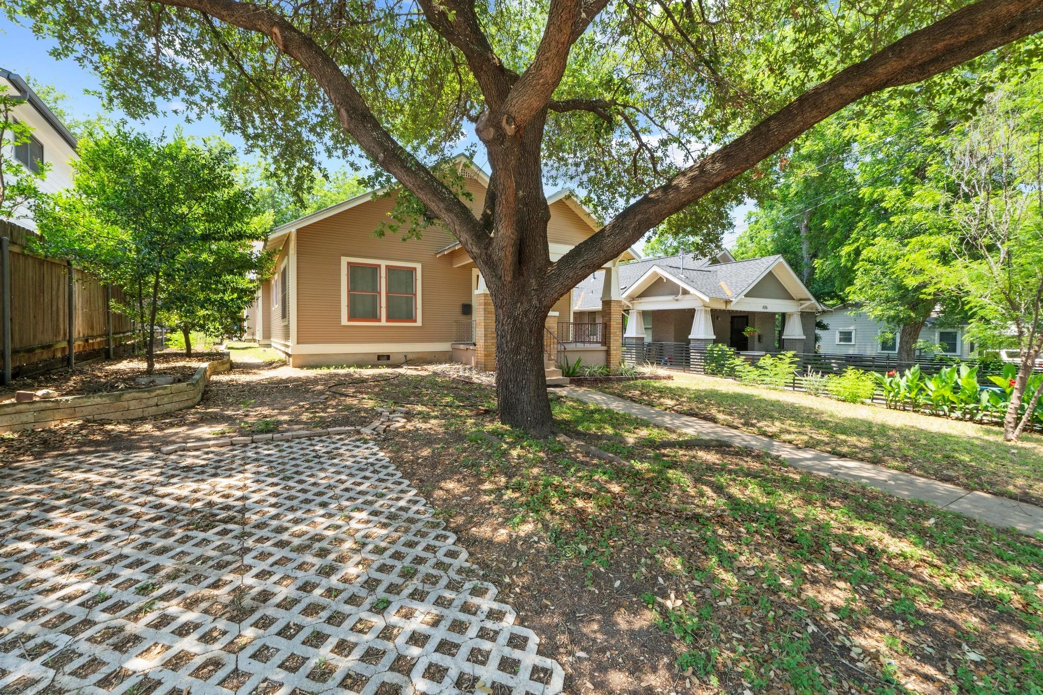4314 Duval ST