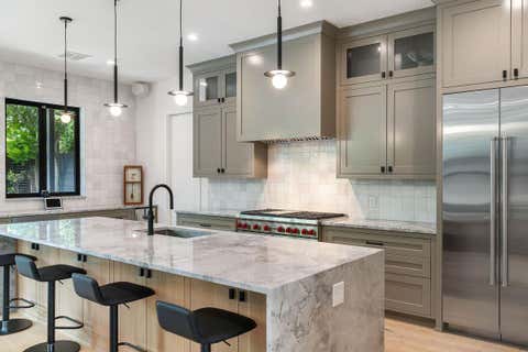 Tiny photo for 2102 Oxford ST, Austin, TX 78704 (MLS # 6750538)