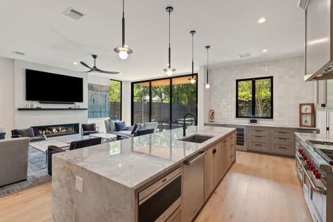 Tiny photo for 2102 Oxford ST, Austin, TX 78704 (MLS # 6750538)