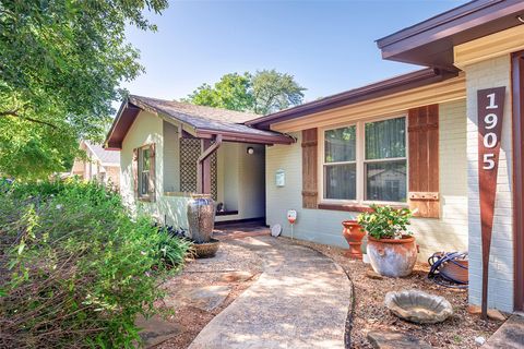 Photo of 1905 Vallejo ST, Austin, TX 78757 (MLS # 5100282)