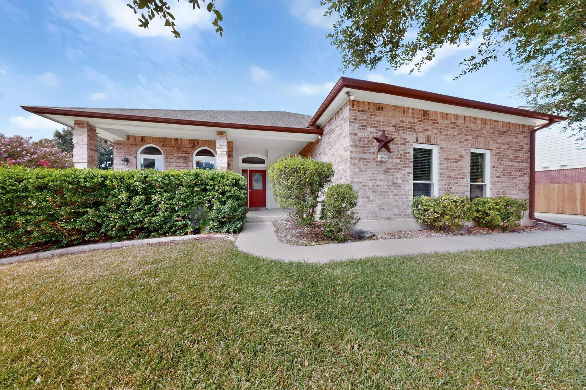 104 River Park LN