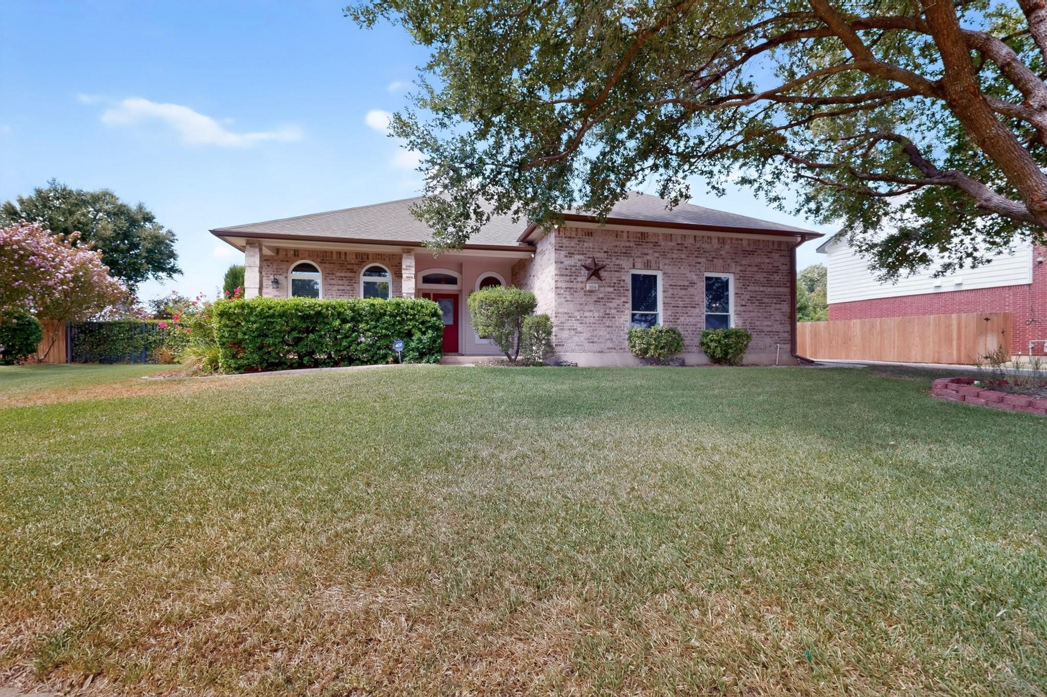104 River Park LN