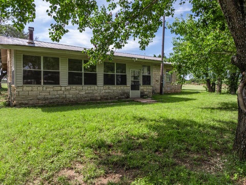 Photo of 199 Apache Springs RD, Briggs, TX 78608 (MLS # 9362553)