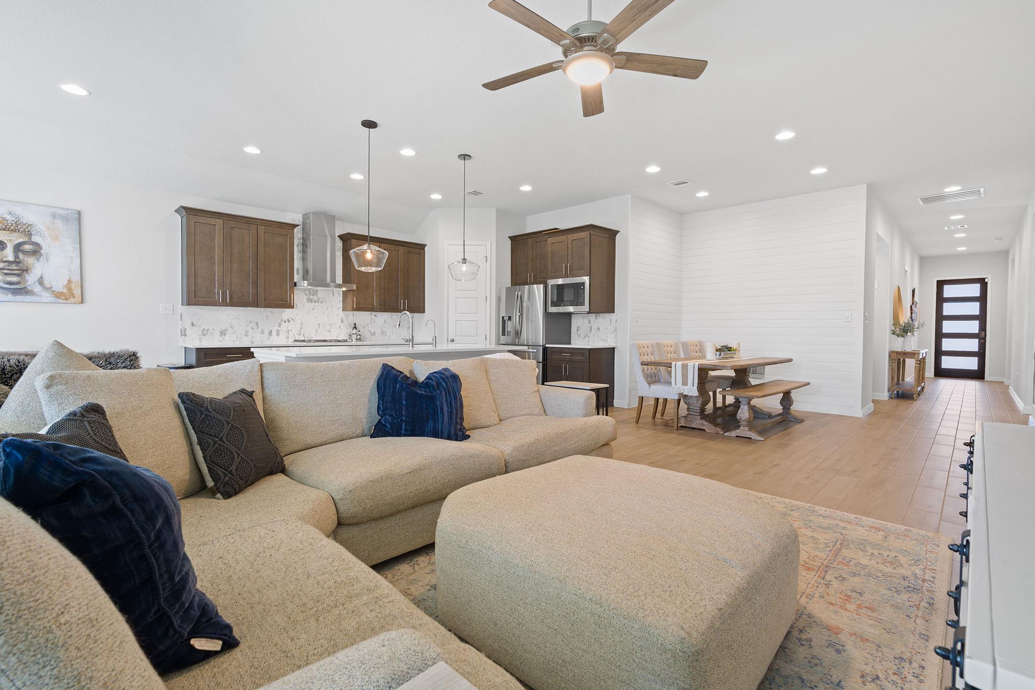 857 Whitetail DR