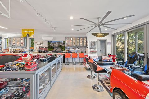 Tiny photo for 805 Brooks Hollow RD, Lakeway, TX 78734 (MLS # 4588644)