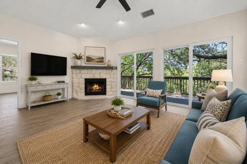 Photo of 415 Hazeltine DR, Lakeway, TX 78734 (MLS # 1495947)