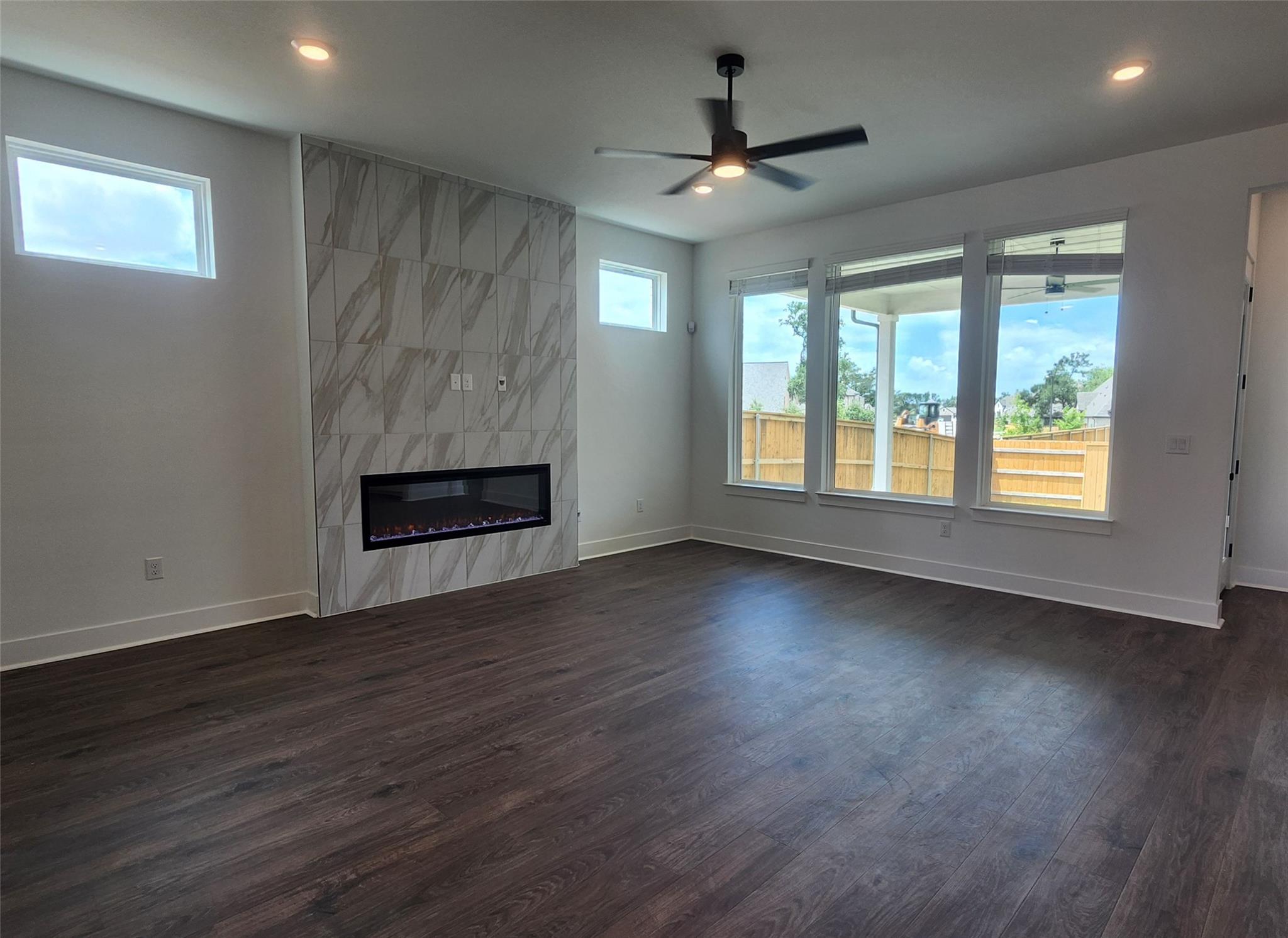 162 Lily Pad LN