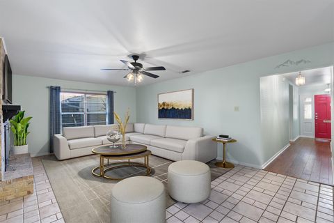 Tiny photo for 8309 MILLWAY DR, Austin, TX 78757 (MLS # 2909824)