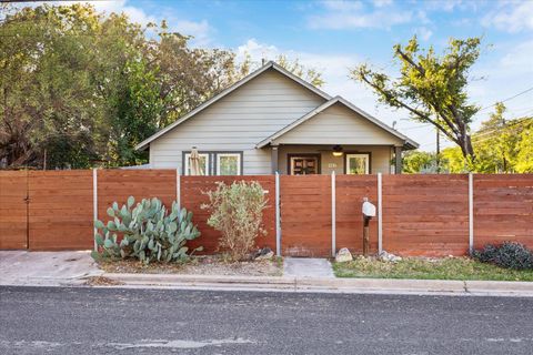 Photo of 1210 Coleto ST, Austin, TX 78702 (MLS # 7693051)