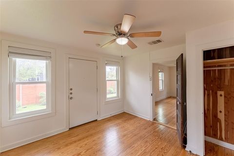 Tiny photo for 1210 Coleto ST, Austin, TX 78702 (MLS # 7693051)