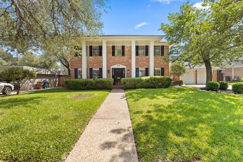 4217 Greystone DR N Austin TX 78731