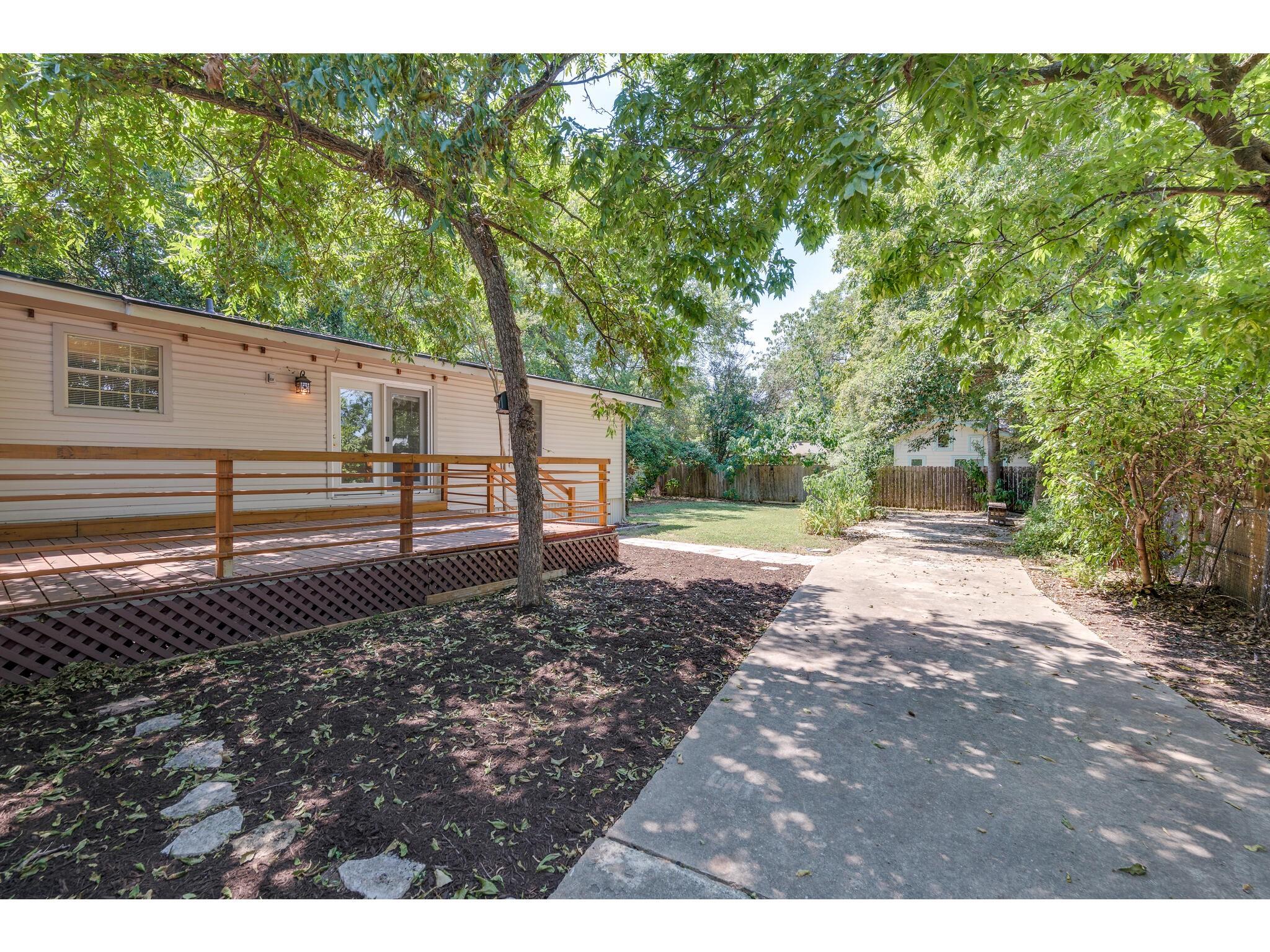 1405 Brentwood ST
