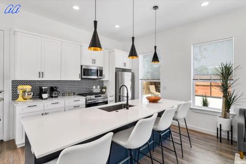 Tiny photo for 5401 Stuart Cir DR #1, Austin, TX 78721 (MLS # 3396732)