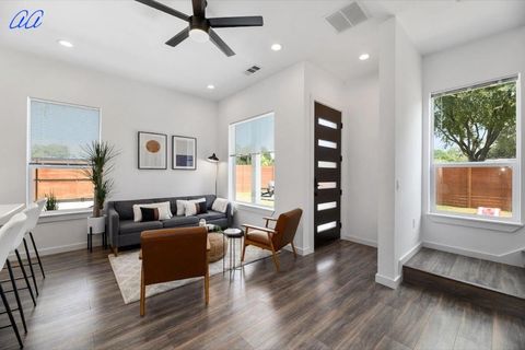 Tiny photo for 5401 Stuart Cir DR #1, Austin, TX 78721 (MLS # 3396732)