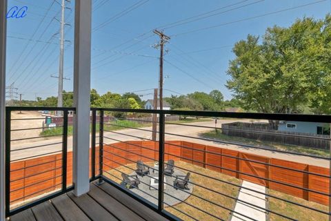 Tiny photo for 5401 Stuart Cir DR #1, Austin, TX 78721 (MLS # 3396732)
