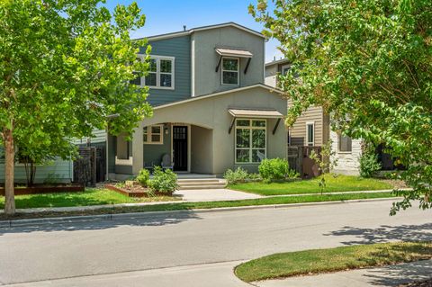 4506 Kocurek ST Austin TX 78723