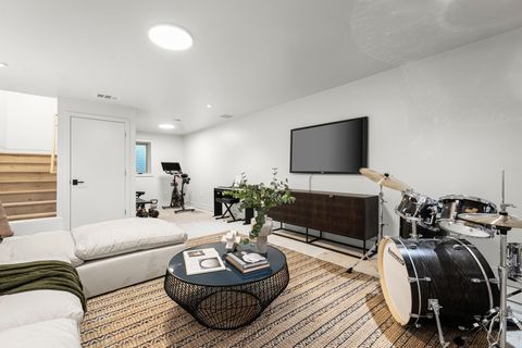 Tiny photo for 2504 Wilke DR, Austin, TX 78704 (MLS # 4503630)