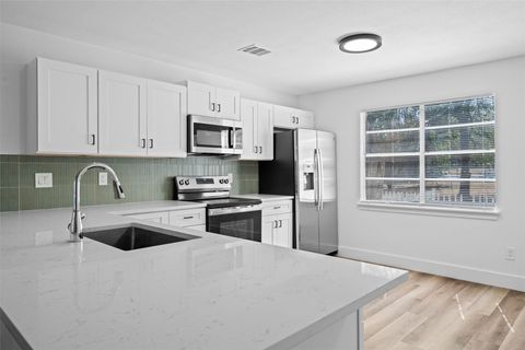 Tiny photo for 1810 River Crossing CIR #B, Austin, TX 78741 (MLS # 1474985)