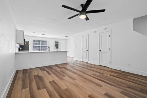 Tiny photo for 1810 River Crossing CIR #B, Austin, TX 78741 (MLS # 1474985)