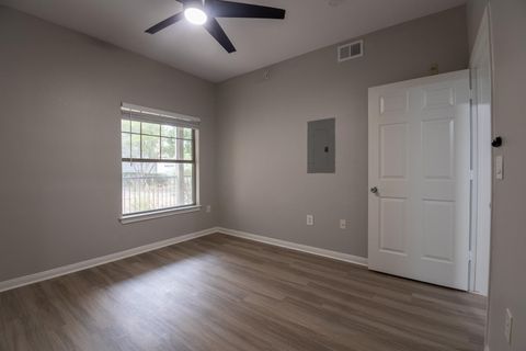 Tiny photo for 2320 Gracy Farms LN #611, Austin, TX 78758 (MLS # 1098813)