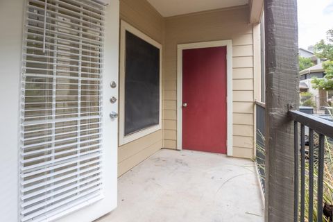 Tiny photo for 2320 Gracy Farms LN #611, Austin, TX 78758 (MLS # 1098813)