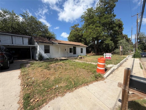 Photo of 3213 Gonzales ST, Austin, TX 78702 (MLS # 5409085)