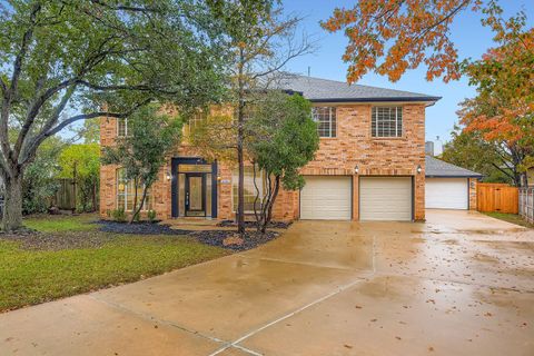 Photo of 11002 Pebble Garden LN, Austin, TX 78739 (MLS # 3353637)