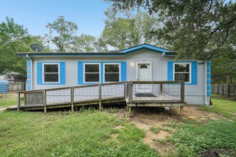 Photo of 139 Meadow Creek DR, Bastrop, TX 78602 (MLS # 7738141)