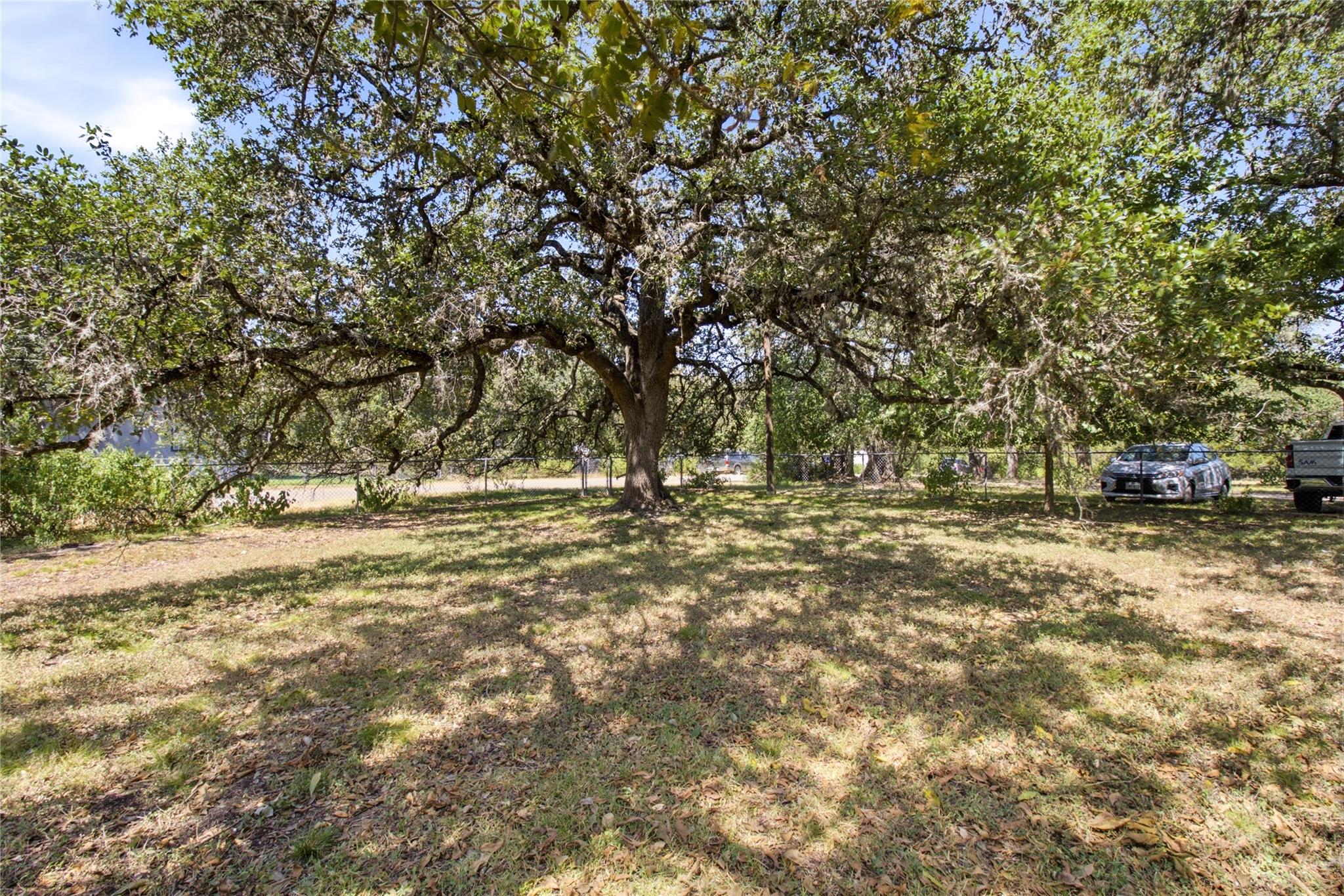 606 Harmons WAY